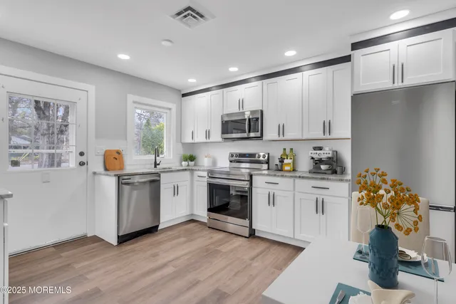 $253,900 | 402 Picardy Court, Unit B, Lakewood, NJ 08701