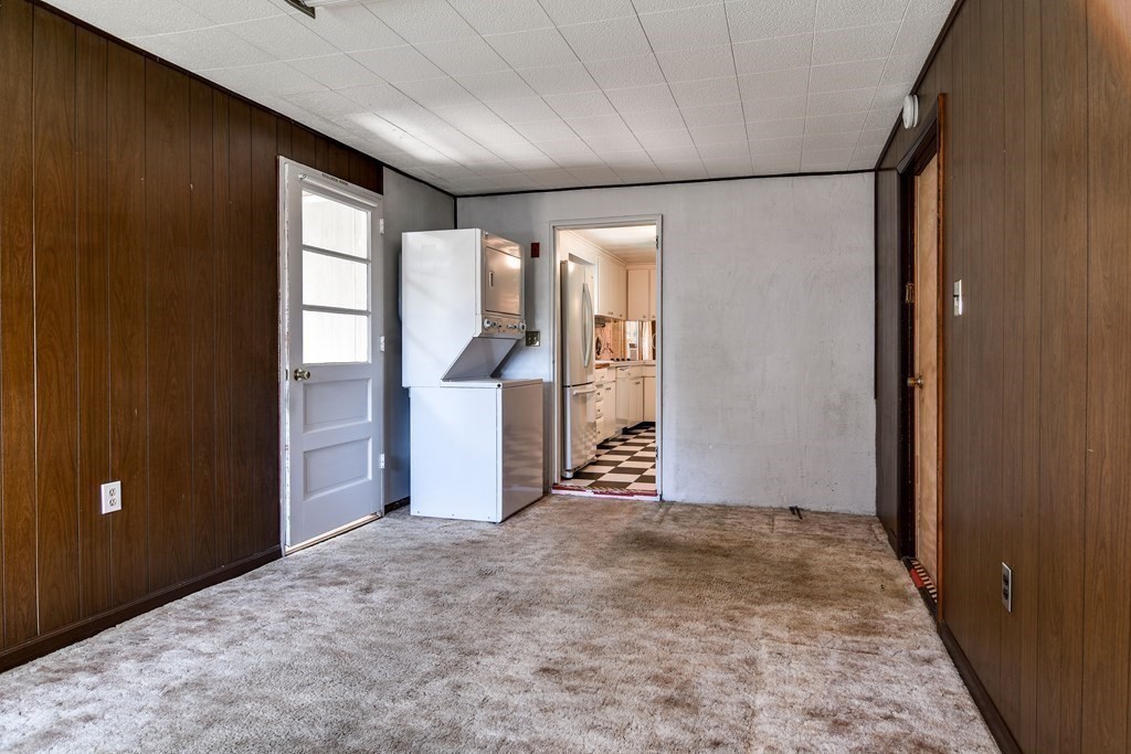 22 Francine Road Framingham, MA 01701 - Photo 15 of 30 an empty room with windows