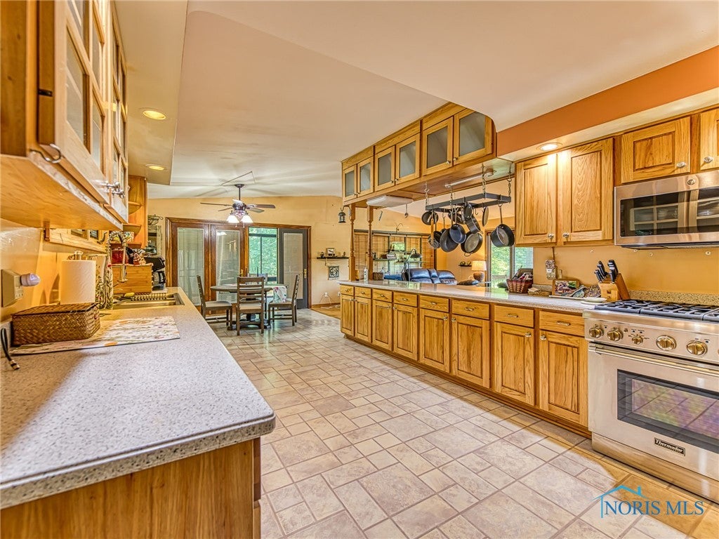 2030 County Road East Swanton, OH 43558 - Photo 5 of 50 Gallery Image 5