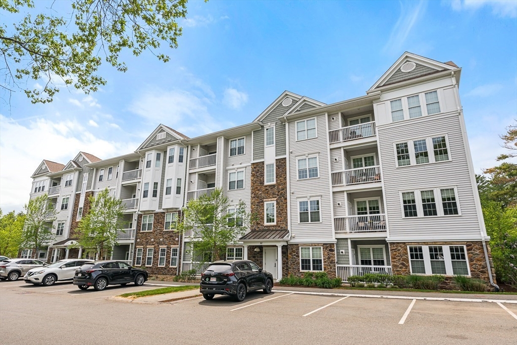 62 Abigail Way, Unit 1006 Reading, MA 01867 - Photo 1 of 32