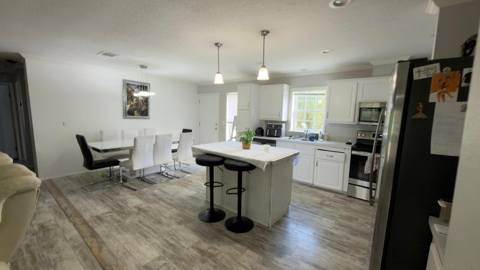 1401 Southwest 65th Way Boca Raton, FL 33428 - Photo 5 of 21 IMG_8943