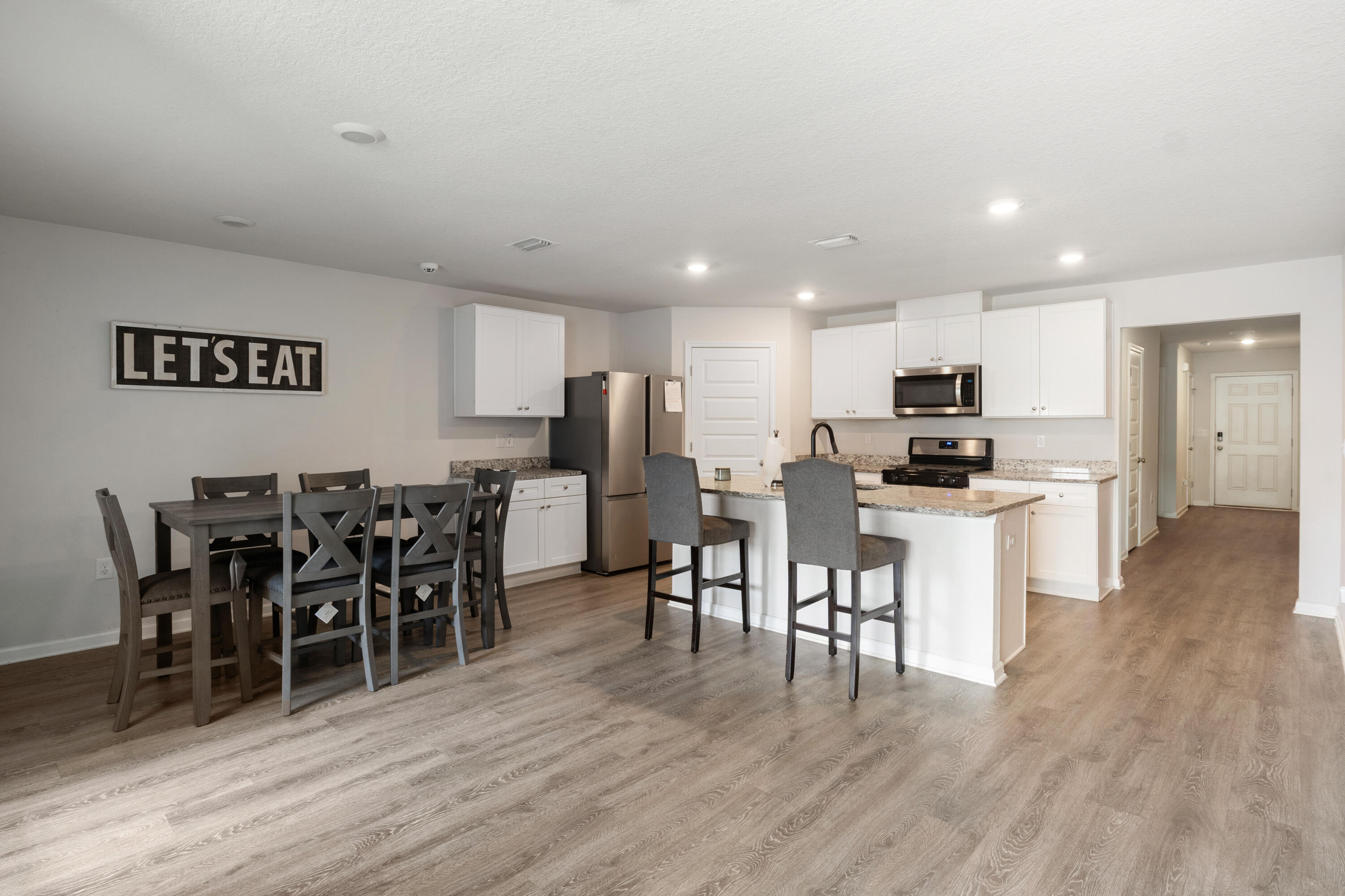 4661 Honor Guard Way Crestview, FL 32539 - Photo 3 of 22 4661 Honor Guard Way-5