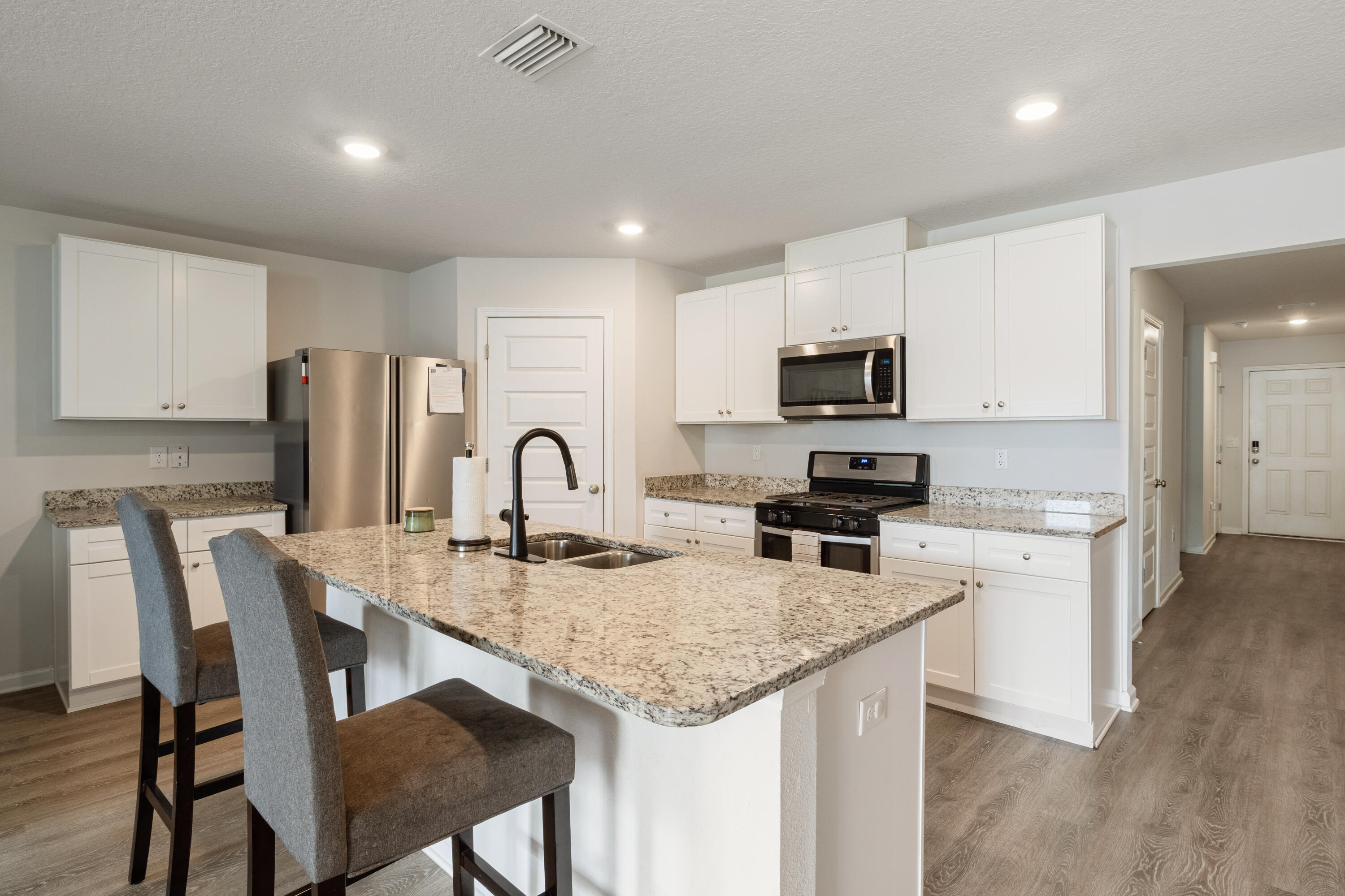 4661 Honor Guard Way Crestview, FL 32539 - Photo 5 of 22 4661 Honor Guard Way-7