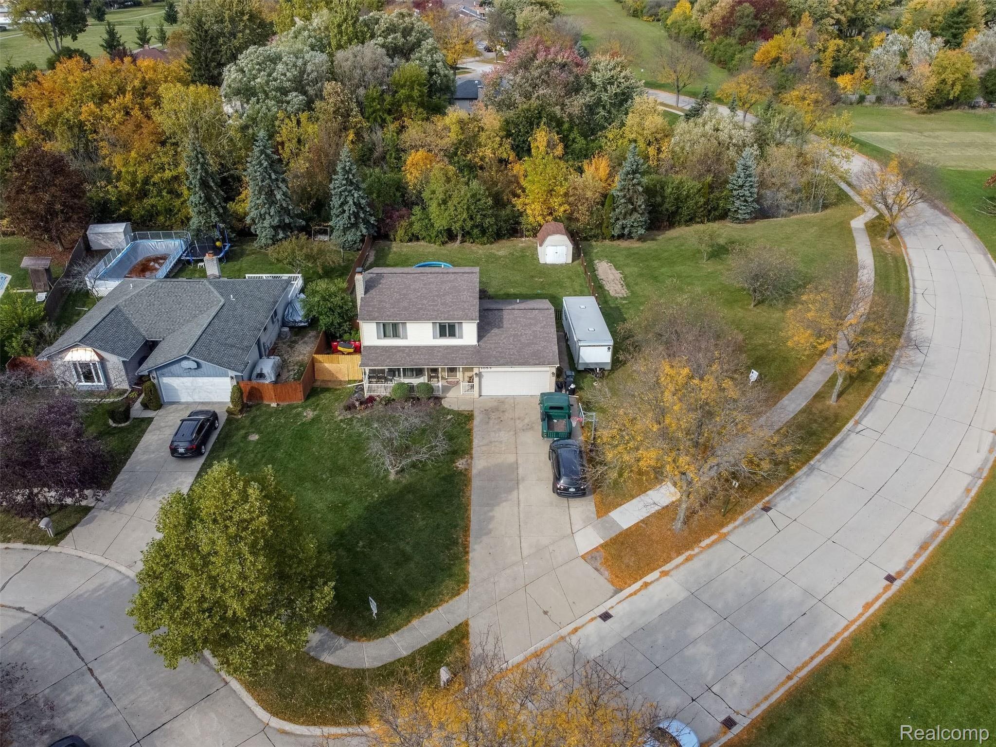 1053 Milverton Dr (3 of 46).jpg