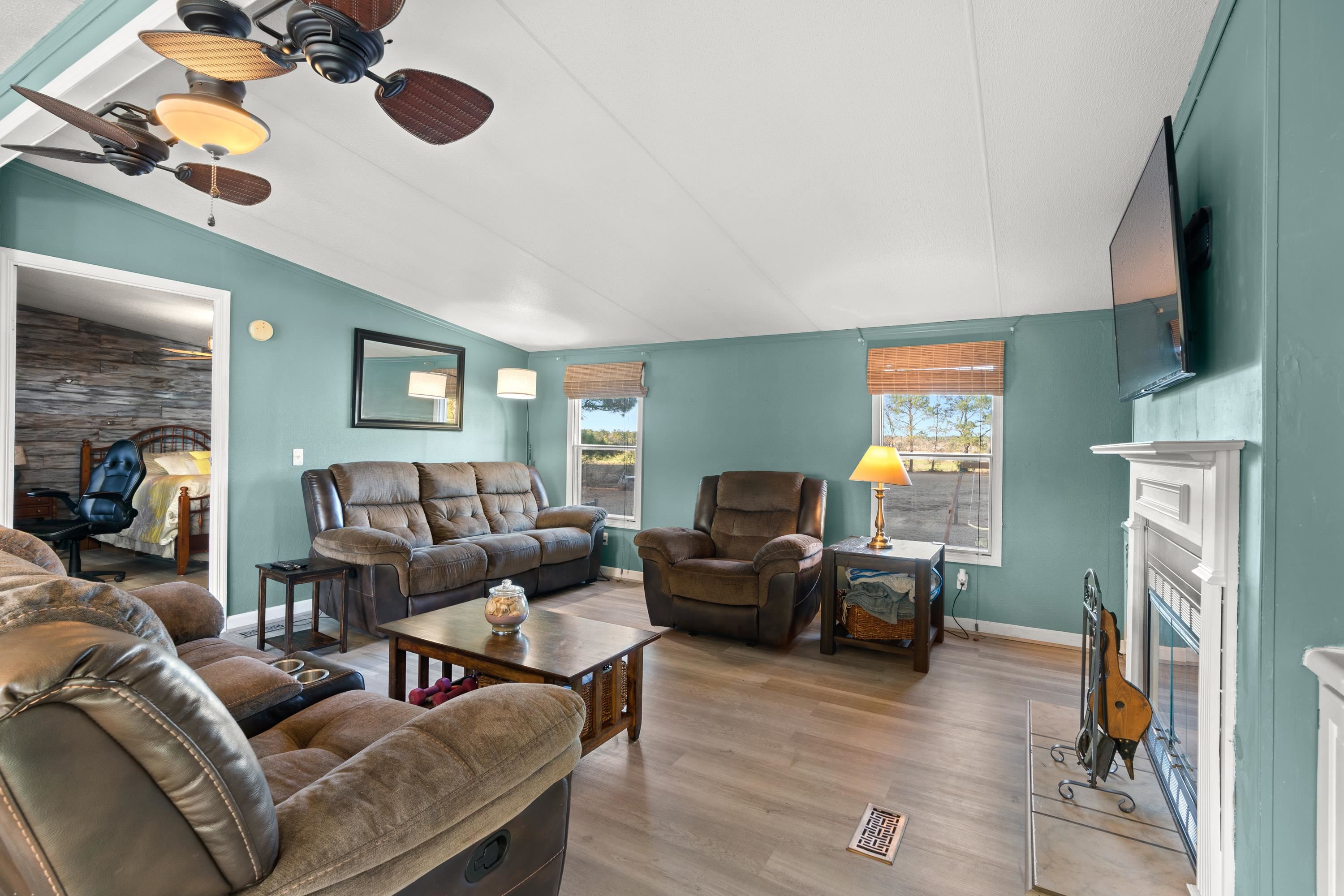 2632 Dows Road Loris, SC 29569 - Photo 5 of 40 Gallery Image 5