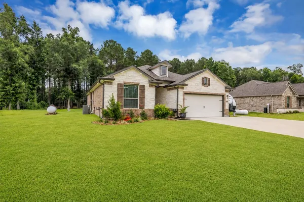 $385,000 | 1295 Road 66112 Dayton Tx 77535, Dayton, TX 77535