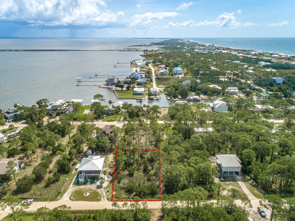 327 Howell Street Eastpoint, FL 32328 - Photo 3 of 5