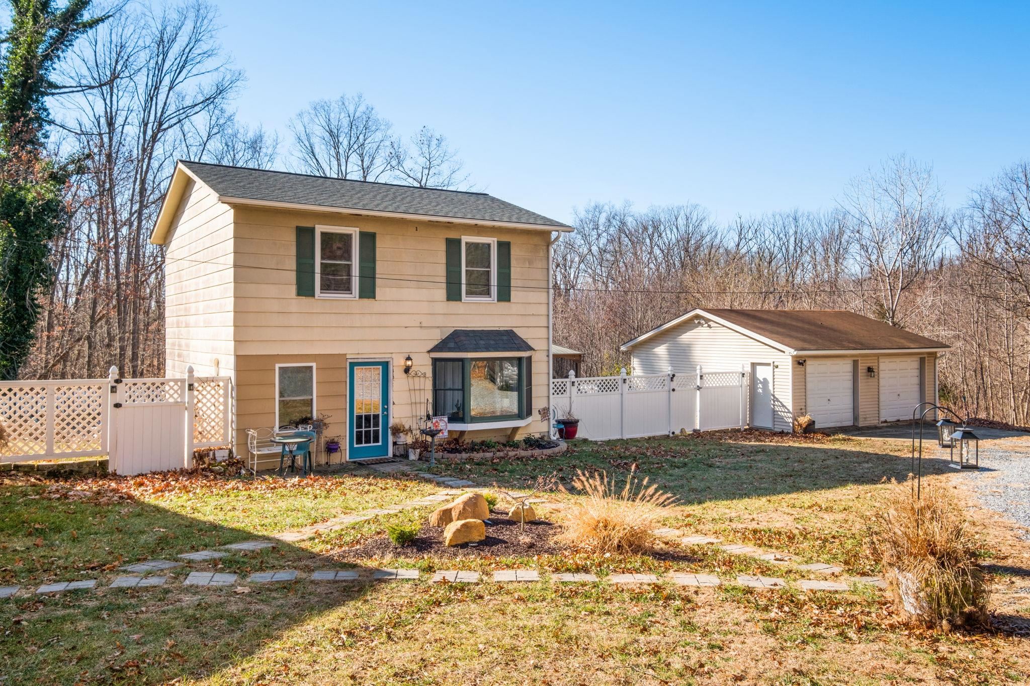 743 Comertown Road Shenandoah, VA 22849 - Photo 4 of 52 Gallery Image 4