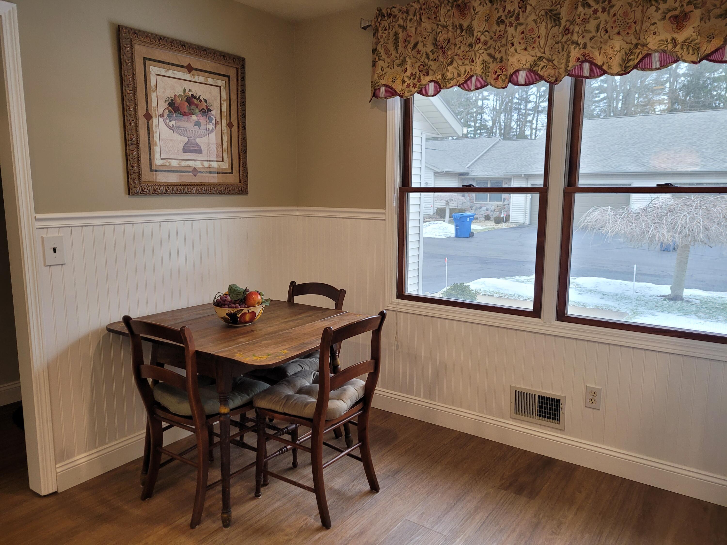 5790 Wood Valley Road Kalamazoo, MI 49009 - Photo 6 of 32 20220223_160223