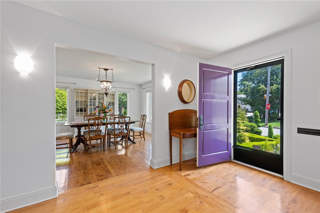26 Bevelin Road Providence, RI 02906 - Photo 12 of 37