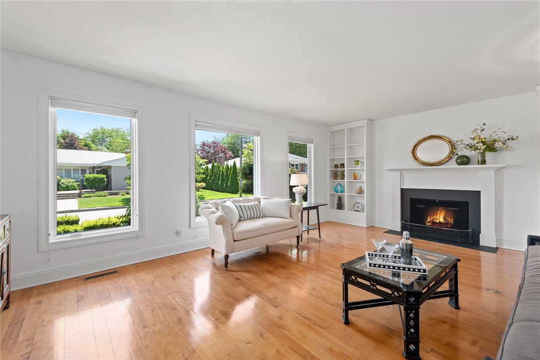 26 Bevelin Road Providence, RI 02906 - Photo 15 of 37