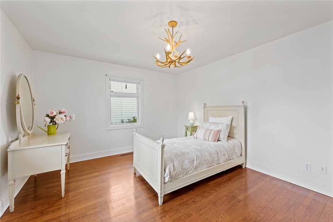 26 Bevelin Road Providence, RI 02906 - Photo 31 of 37