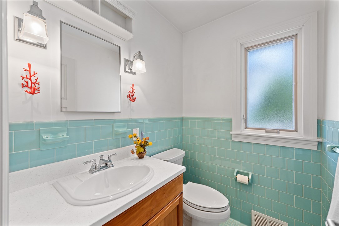 26 Bevelin Road Providence, RI 02906 - Photo 36 of 37