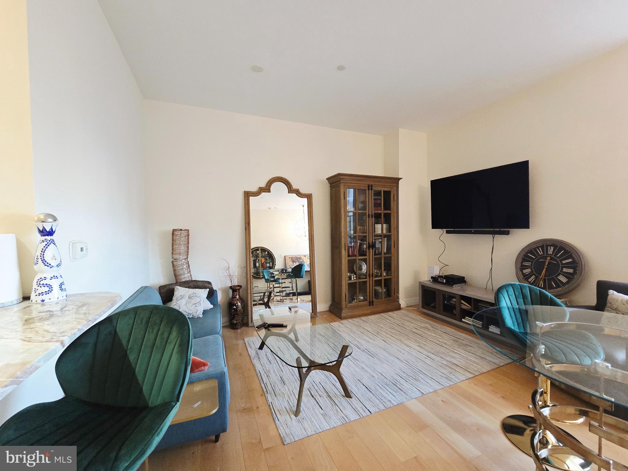 1600 Arch Street, Unit 1905 Philadelphia, PA 19103 - Photo 25 of 92