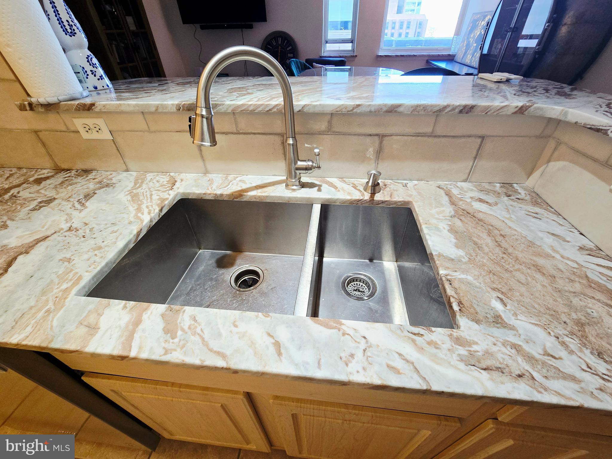 1600 Arch Street, Unit 1905 Philadelphia, PA 19103 - Photo 35 of 92