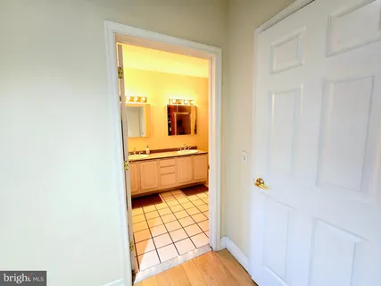 $374,500 | 1600 Arch Street, Unit 1905, Philadelphia, PA 19103