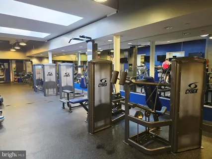 $374,500 | 1600 Arch Street, Unit 1905, Philadelphia, PA 19103