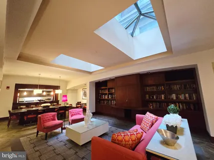 $374,500 | 1600 Arch Street, Unit 1905, Philadelphia, PA 19103