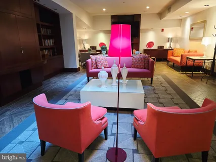 $374,500 | 1600 Arch Street, Unit 1905, Philadelphia, PA 19103