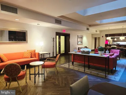 $374,500 | 1600 Arch Street, Unit 1905, Philadelphia, PA 19103