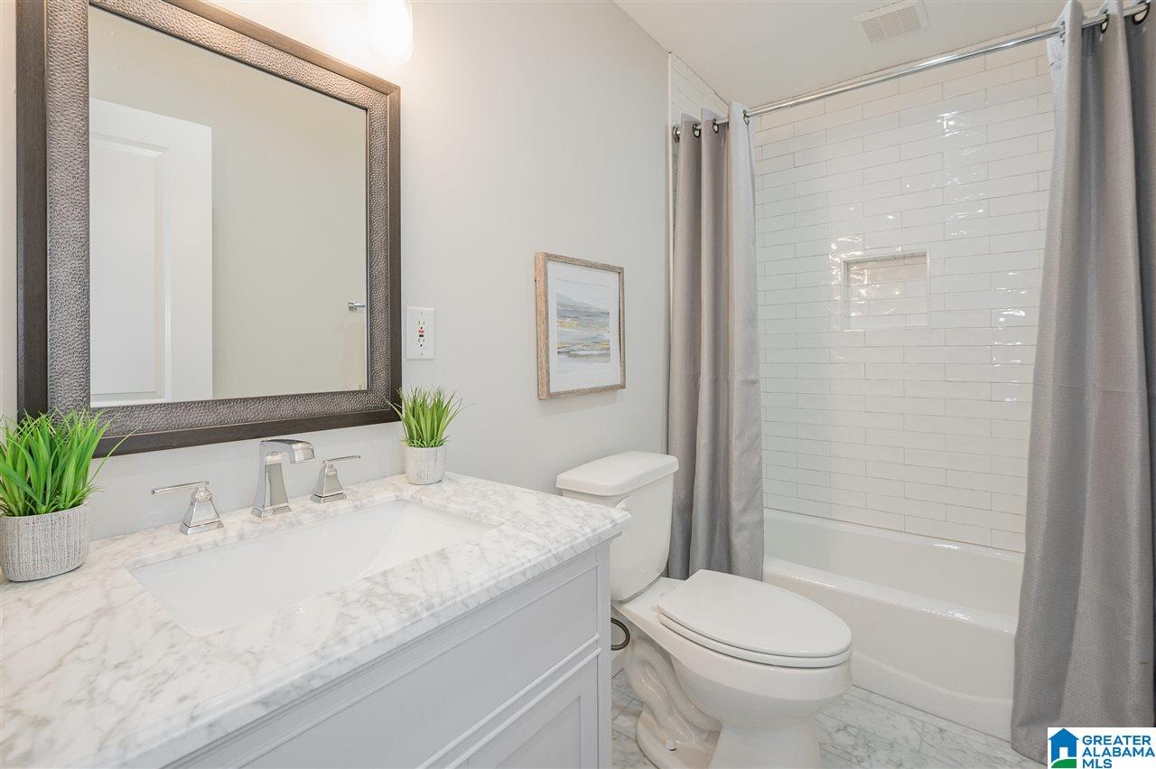 2521 Shades Crest Road Birmingham, AL 35216 - Photo 32 of 47