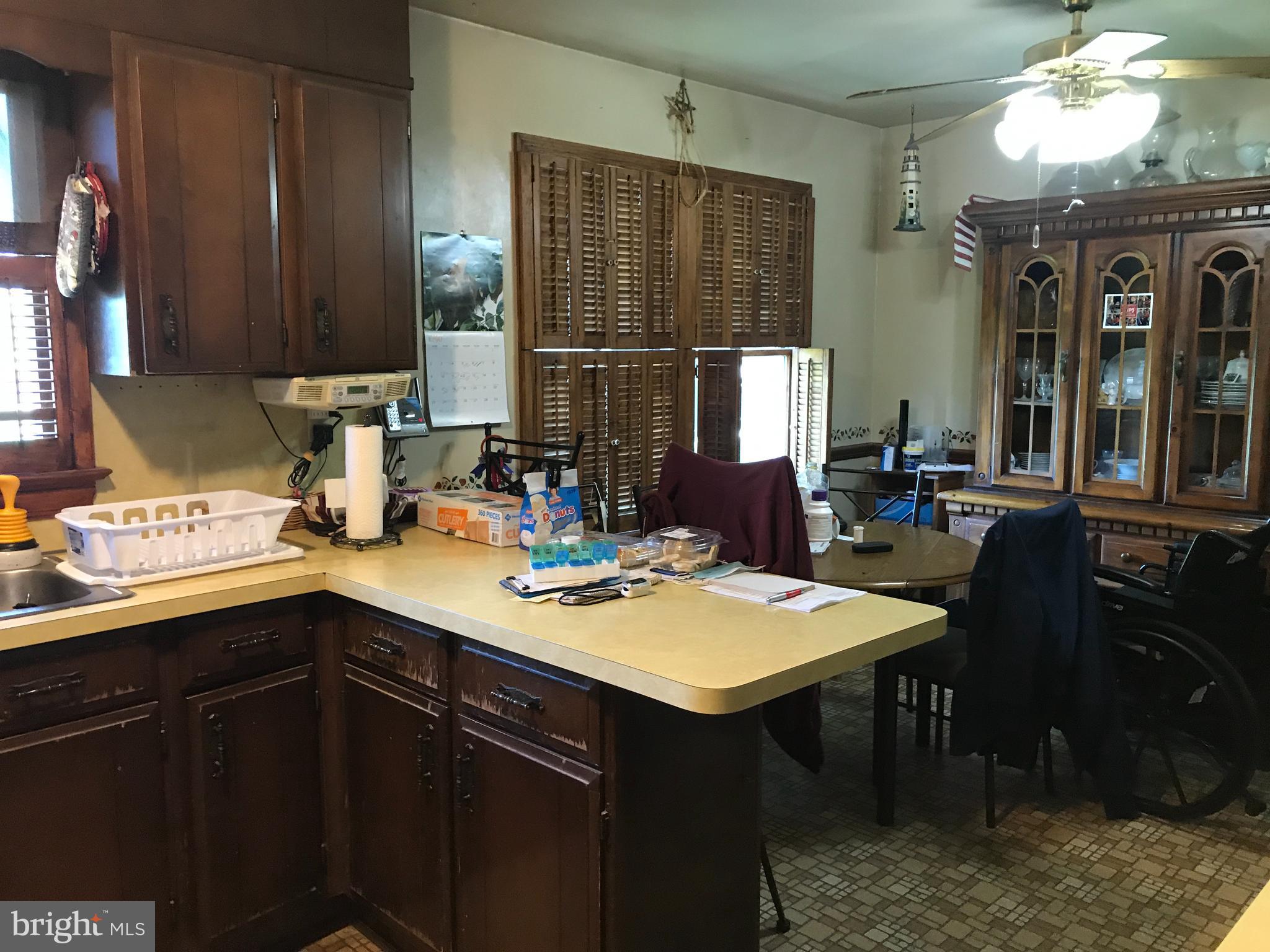 330 Maywood Road York, PA 17402 - Photo 4 of 12 Gallery Image 4