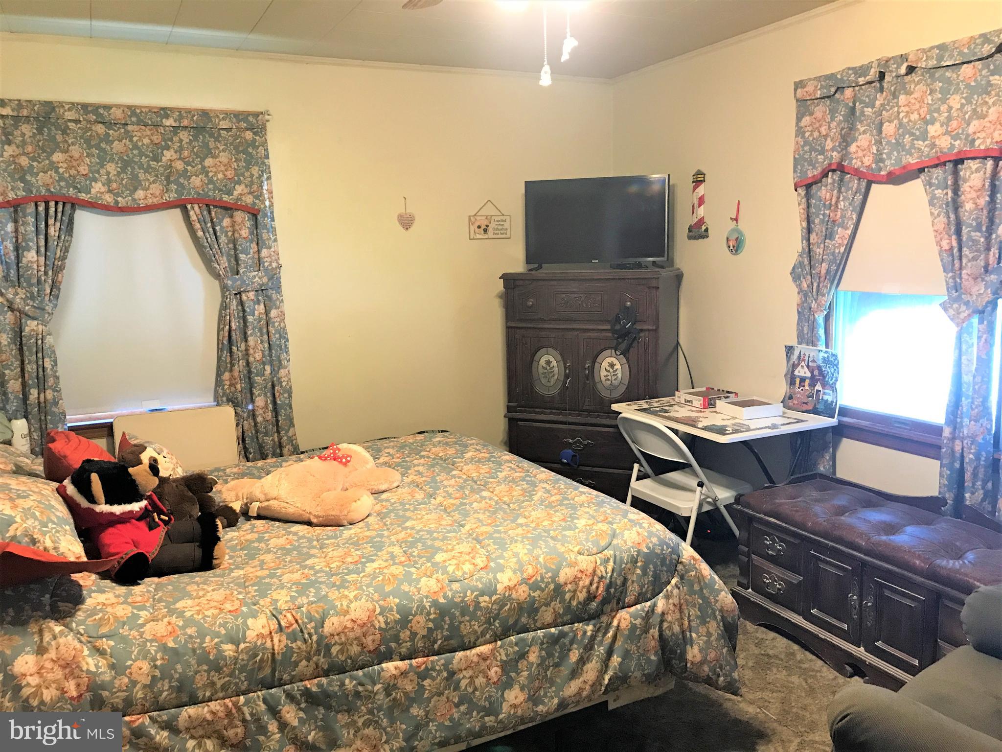 330 Maywood Road York, PA 17402 - Photo 8 of 12 Gallery Image 8