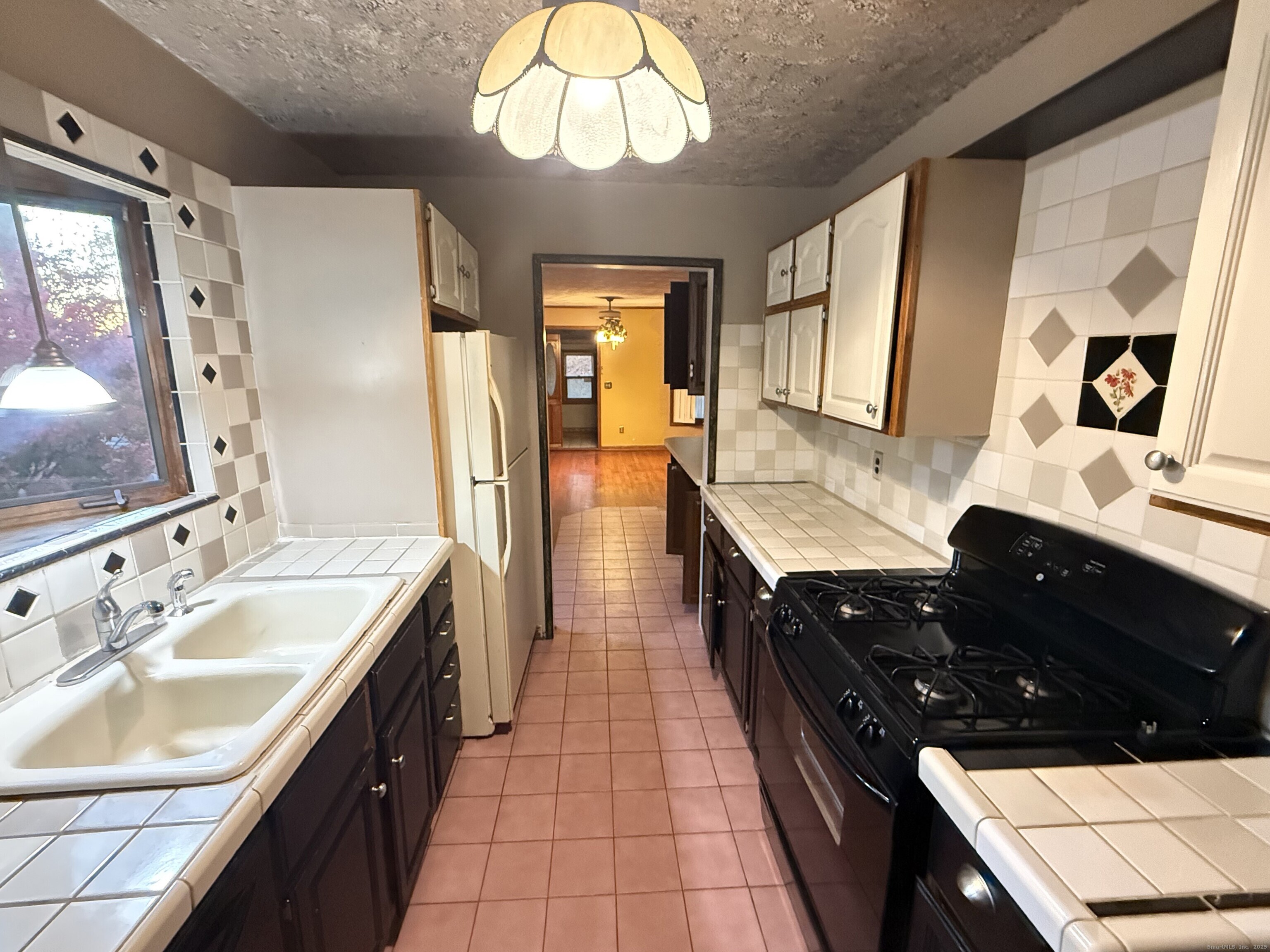 129 Old Ansonia Road Seymour, CT 06483 - Photo 5 of 20