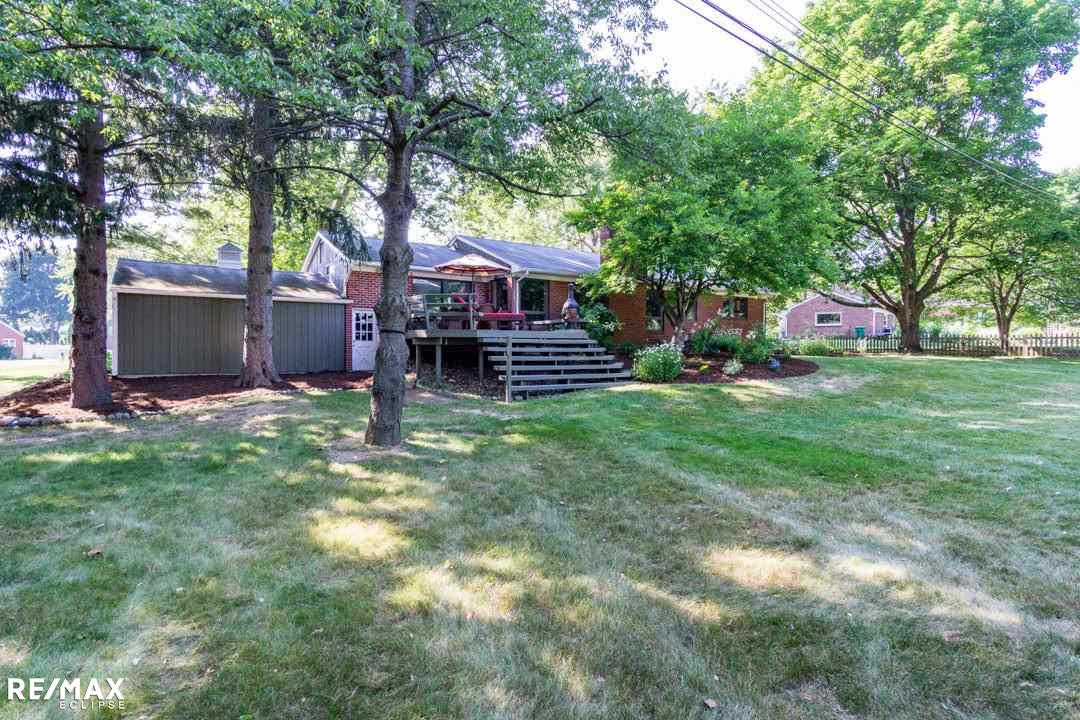 753 Charlesina Drive Rochester, MI 48306 - Photo 29 of 37 31356399-28.JPG