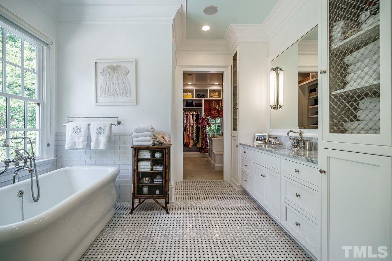 715 Staley Court Raleigh, NC 27609 - Photo 13 of 26 Gallery Image 13