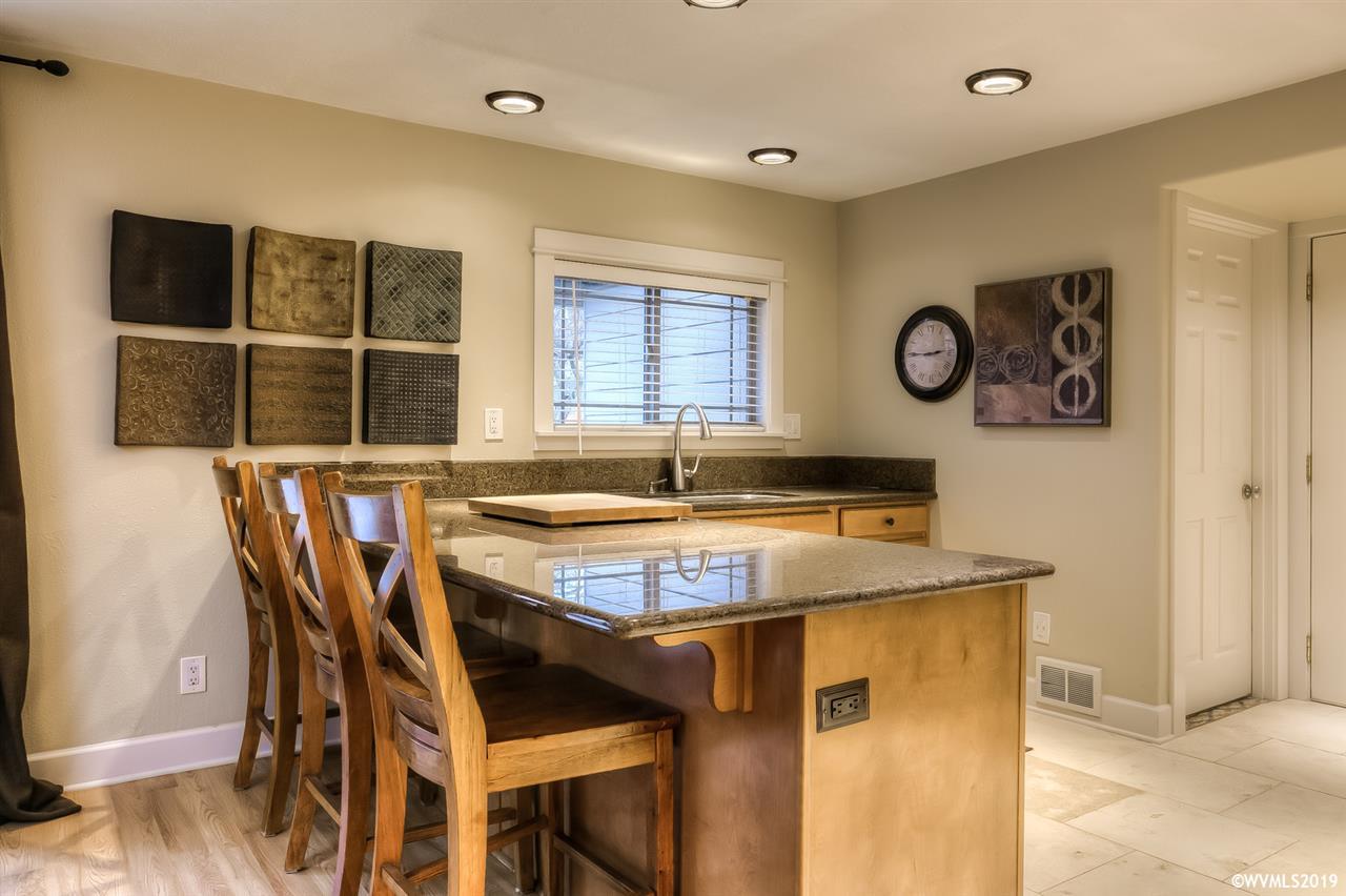1013 Rafael Avenue North Keizer, OR 97303 - Photo 17 of 36