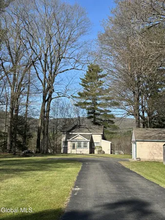 $314,999 | 107 Harris Avenue, Lake Luzerne, NY 12846