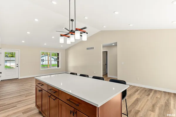 $340,000 | 350 East 4th Street, El Paso, IL 61738