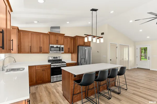 $340,000 | 350 East 4th Street, El Paso, IL 61738