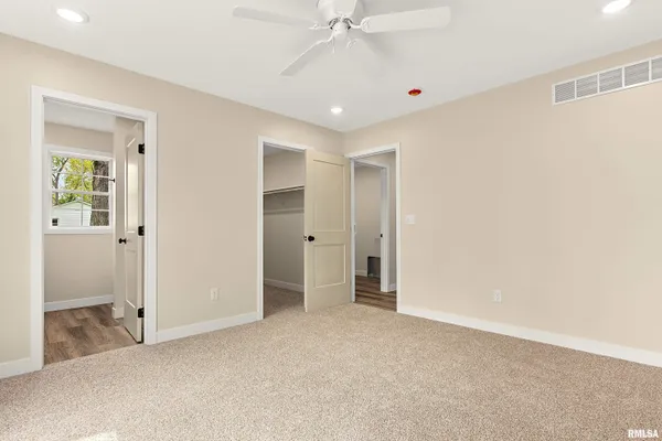 $340,000 | 350 East 4th Street, El Paso, IL 61738