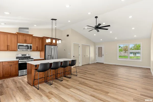 $340,000 | 350 East 4th Street, El Paso, IL 61738