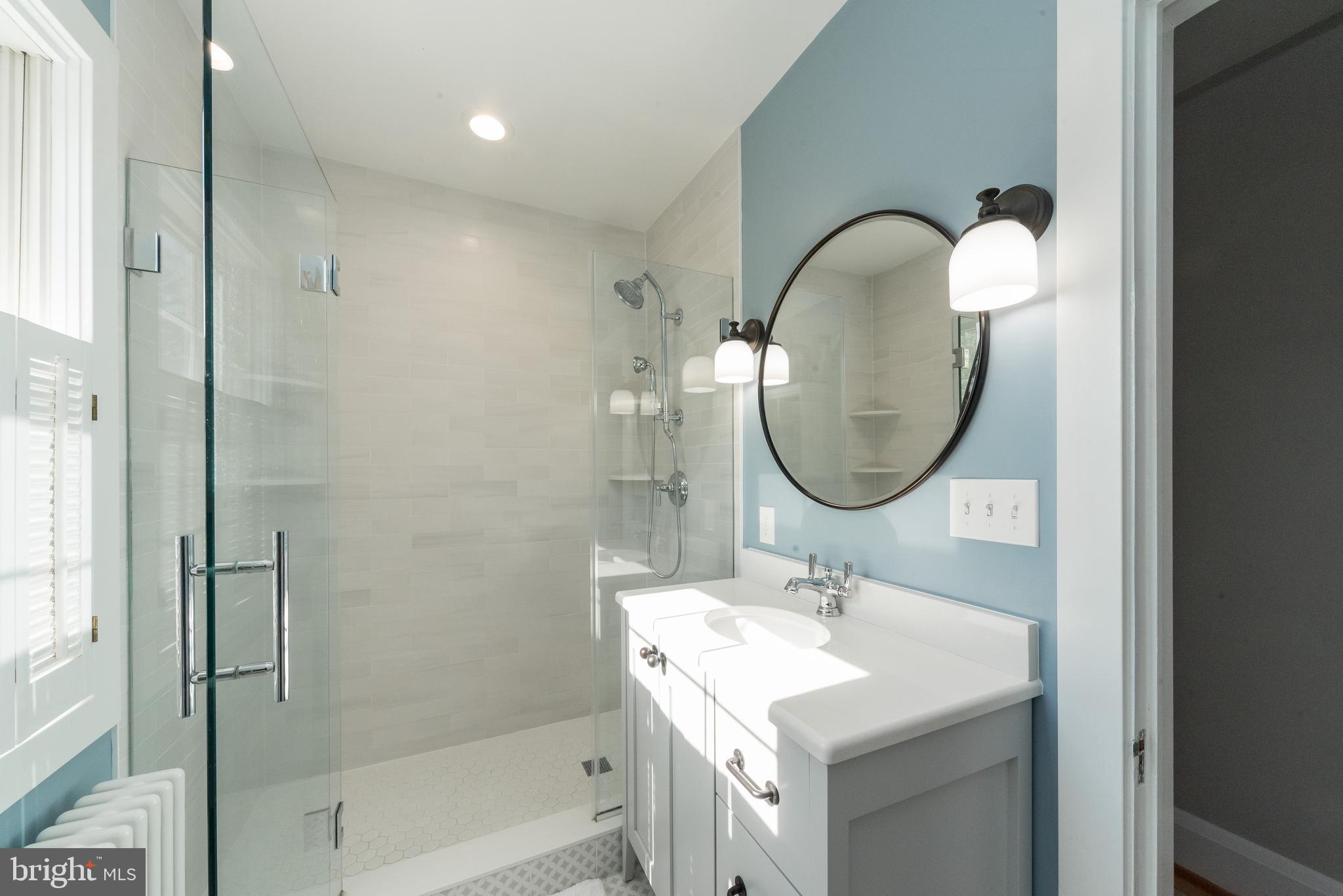 6901 Marlborough Road Baltimore, MD 21212 - Photo 21 of 36 Bathroom