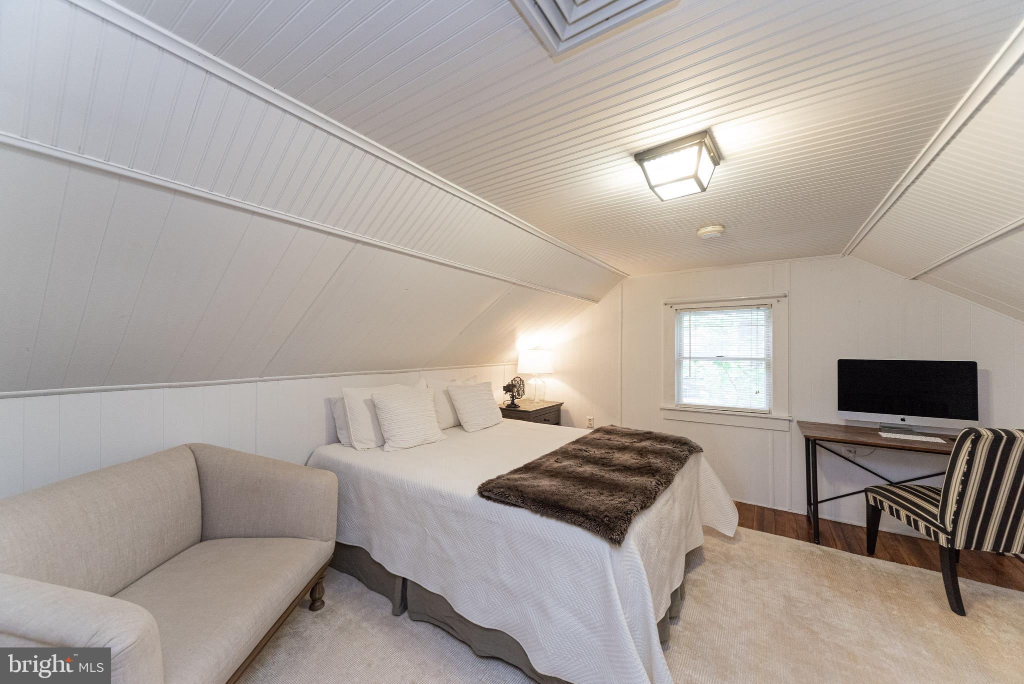 6901 Marlborough Road Baltimore, MD 21212 - Photo 25 of 36 Fourth bedroom