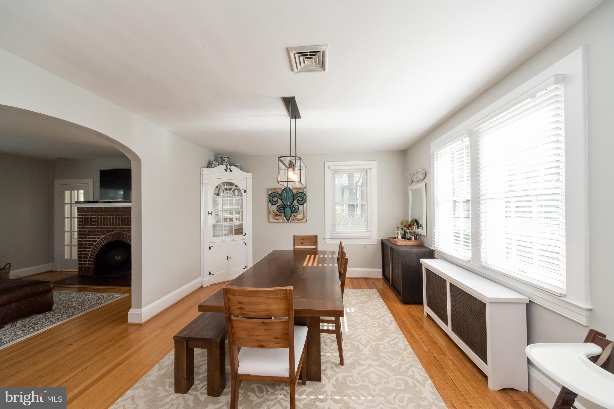 6901 Marlborough Road Baltimore, MD 21212 - Photo 8 of 36 Dining room