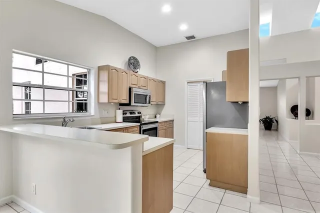 $4,100 | 20231 Northwest 10th Street, Pembroke Pines, FL 33029