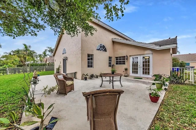 $4,100 | 20231 Northwest 10th Street, Pembroke Pines, FL 33029