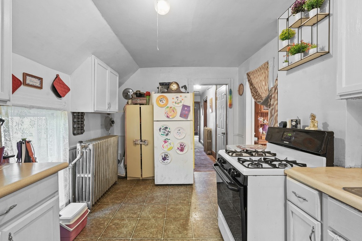 539 Broad Street Waverly, NY 14892 - Photo 19 of 48