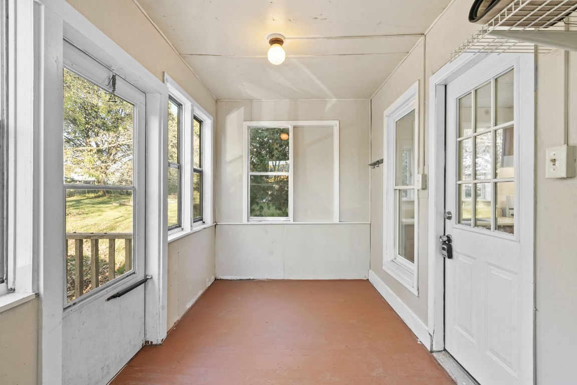 539 Broad Street Waverly, NY 14892 - Photo 5 of 48