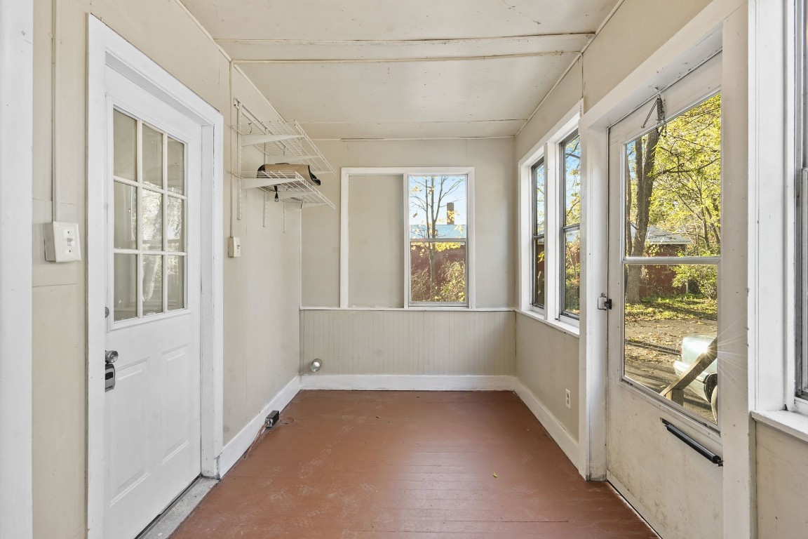 539 Broad Street Waverly, NY 14892 - Photo 6 of 48