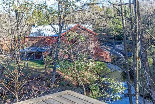 $450,000 | 19 Sinclair Road, Johnson, VT 05656