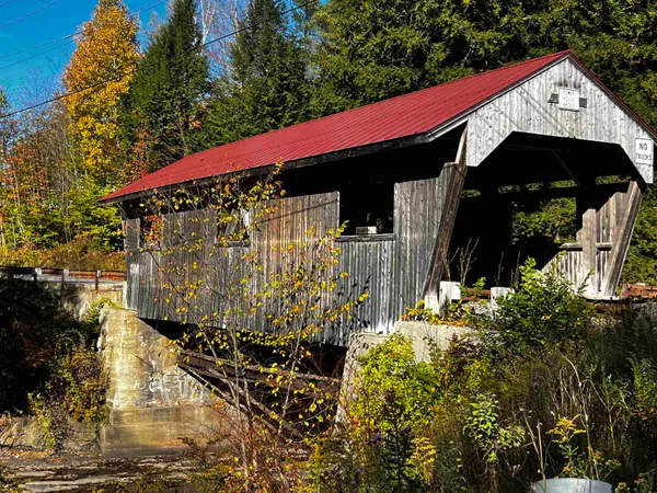 $450,000 | 19 Sinclair Road, Johnson, VT 05656