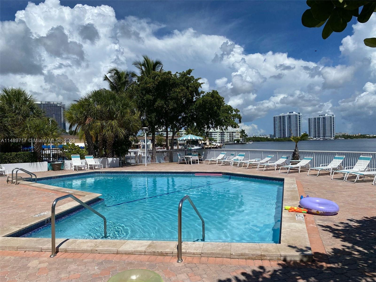 2841 Northeast 163rd St Unit 1010  