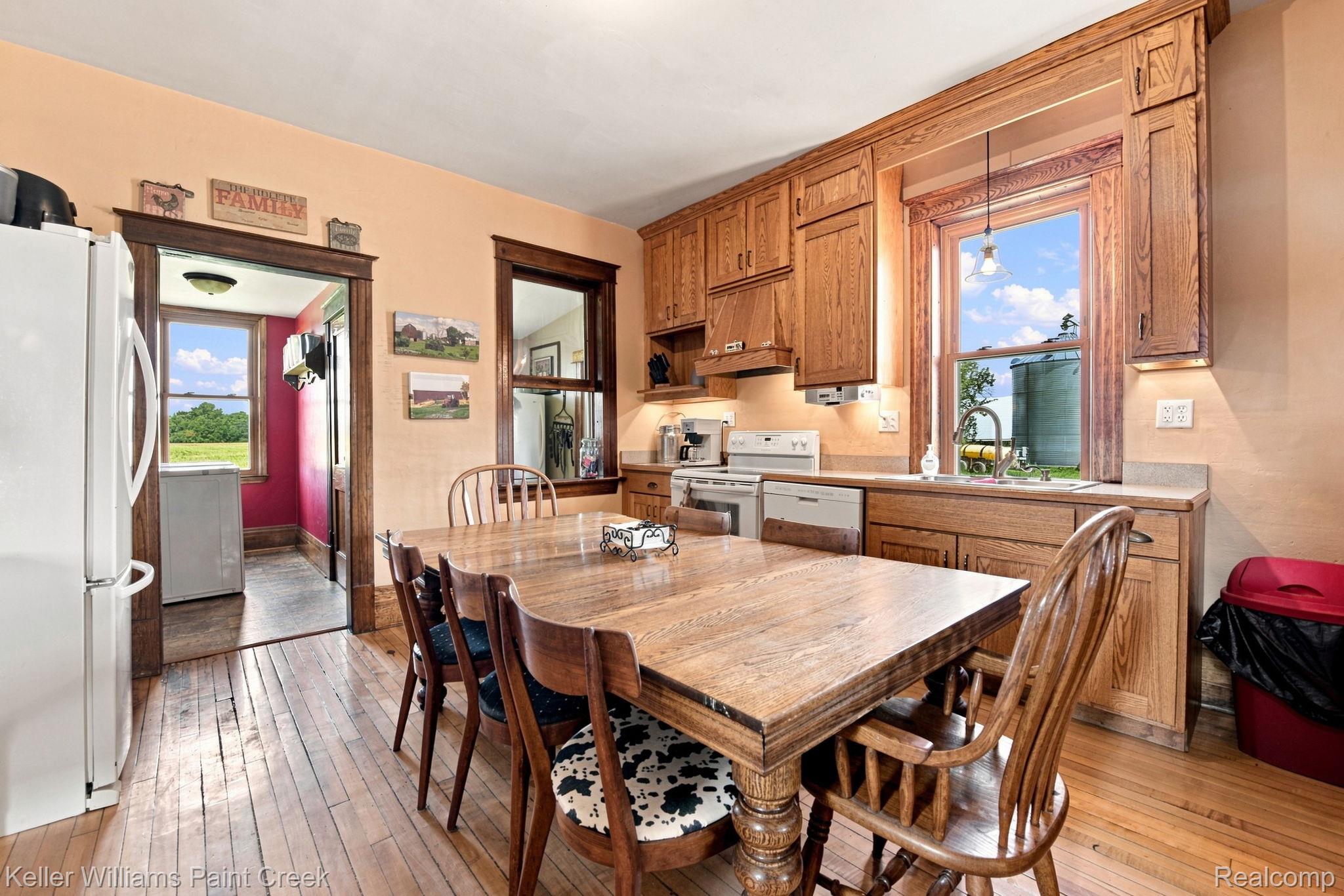 8850 Lohr Road Avoca, MI 48006 - Photo 7 of 22 41-web-or-mls-8850-lohr-rd.jpg