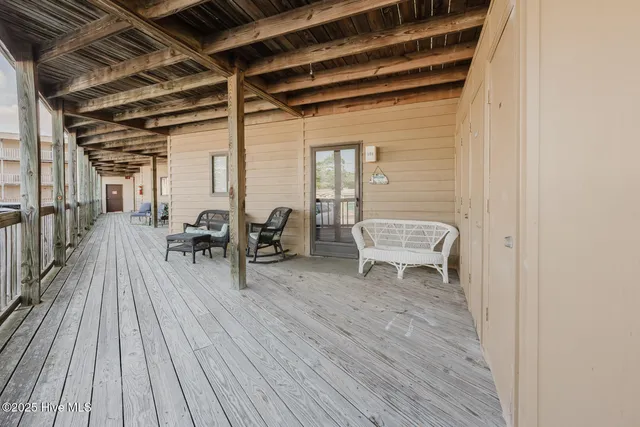 $179,900 | 108 Lake Place Condo Drive, White Lake, NC 28337