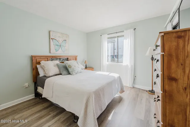 $179,900 | 108 Lake Place Condo Drive, White Lake, NC 28337